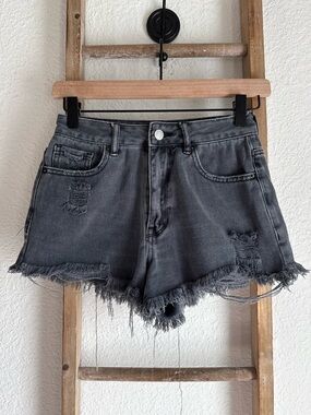 PacSun Black Distressed High Waisted Denim Festival Shorts sz: 24